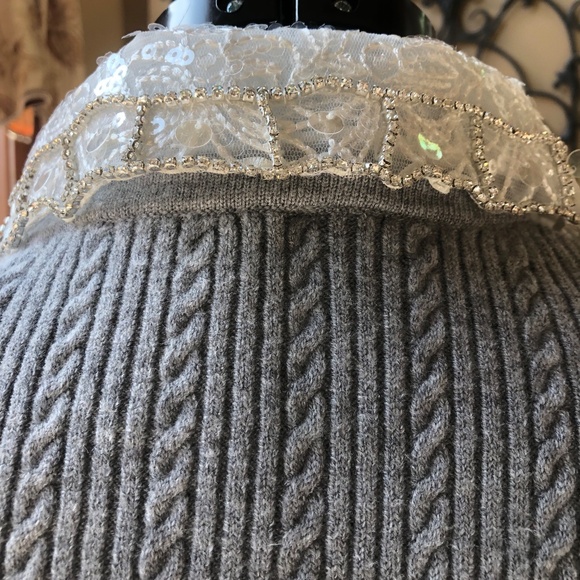 Adrianna Papell NWT Size L Heather Grey Long Sleeve Cardigan with Beaded Collar - Picture 5 of 11